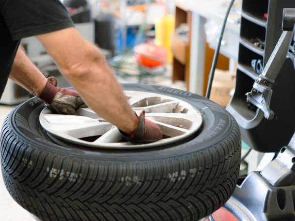 gommista-montaggio-pneumatici