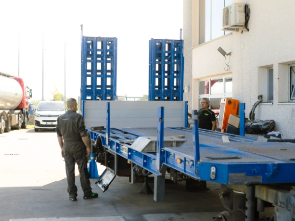 riparazione-ammortizzatori-semirimorchio-milano