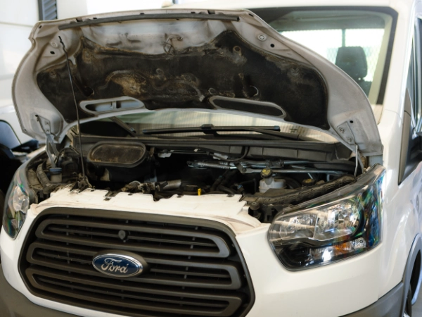 riparazione-climatizzatore-aria-macchina-milano